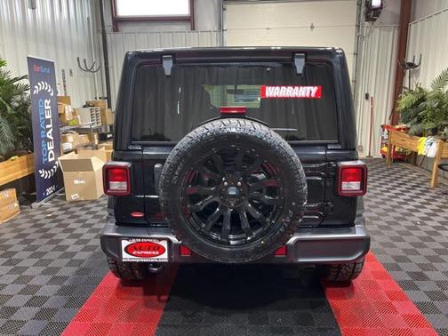 2023 Jeep Wrangler 4-Door Sahara