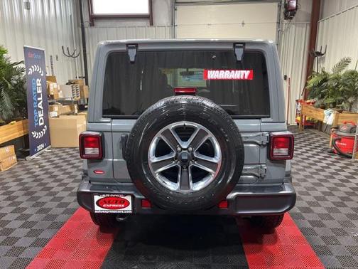 2023 Jeep Wrangler 4-Door Sahara