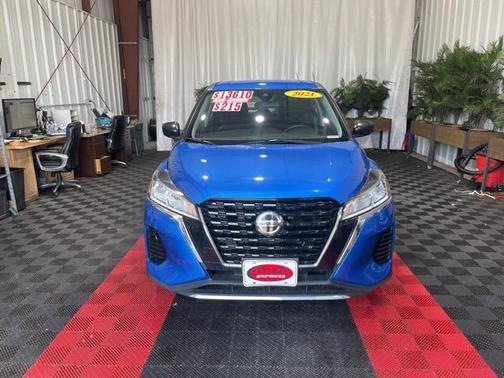 2021 Nissan Kicks S