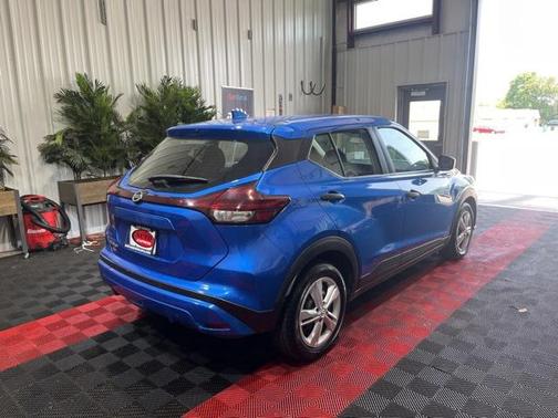 2021 Nissan Kicks S