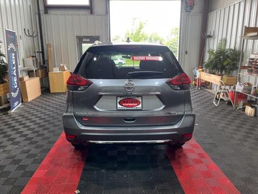 2020 Nissan Rogue S