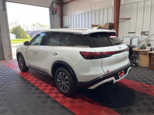 2023 INFINITI QX60 Pure