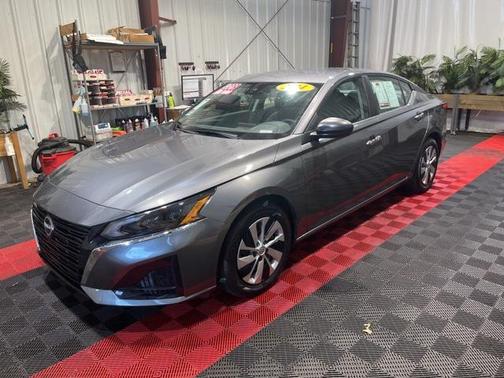 2024 Nissan Altima S FWD