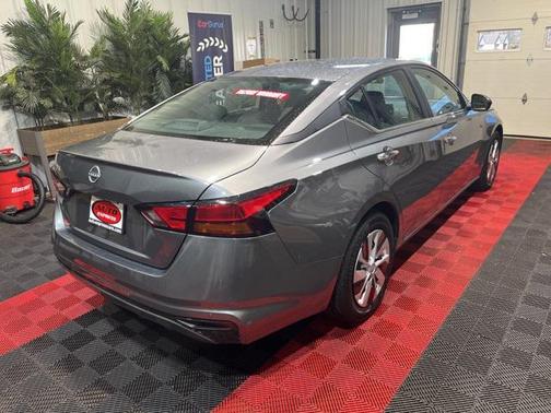 2024 Nissan Altima S FWD