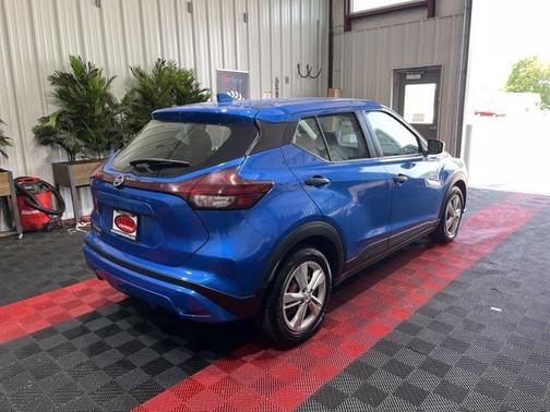 2021 Nissan Kicks S