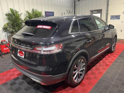2022 Lincoln Nautilus Reserve