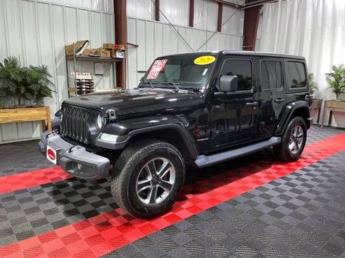 Photo 3 of 32 of 2020 Jeep Wrangler Unlimited Sahara