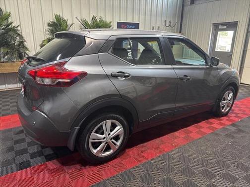 2020 Nissan Kicks S