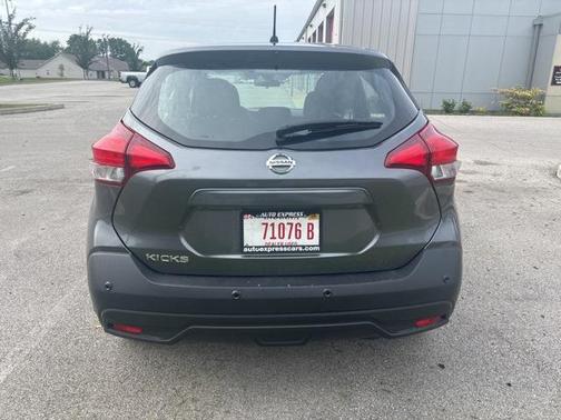 2020 Nissan Kicks S