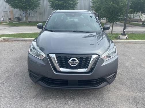 2020 Nissan Kicks S