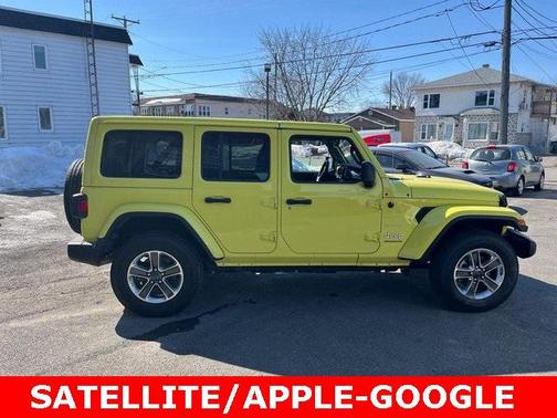2023 Jeep Wrangler 4-Door Sahara