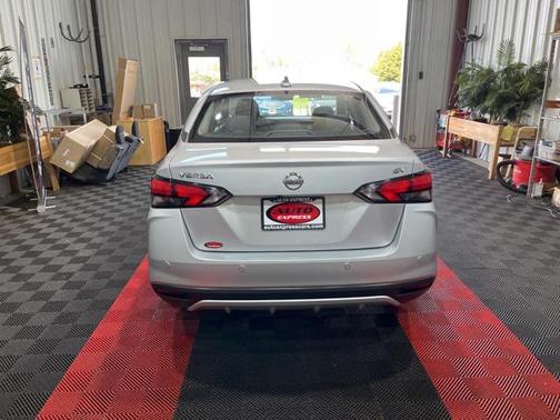 2021 Nissan Versa 1.6 SV