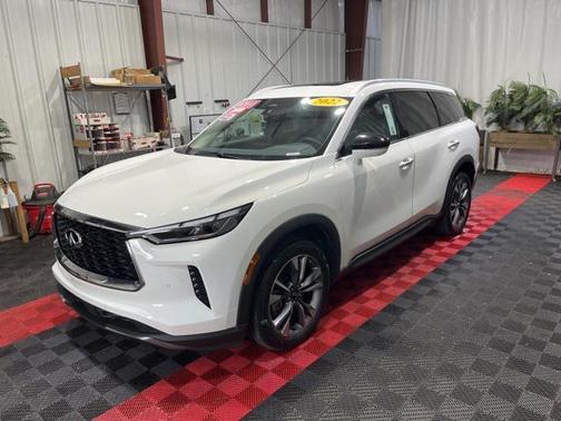 2022 INFINITI QX60 Luxe