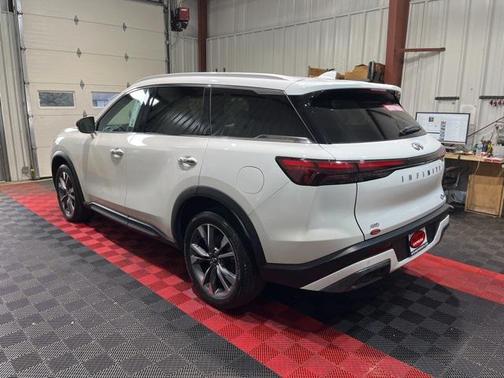 2022 INFINITI QX60 Luxe