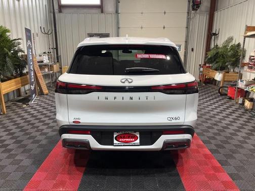 2022 INFINITI QX60 Luxe