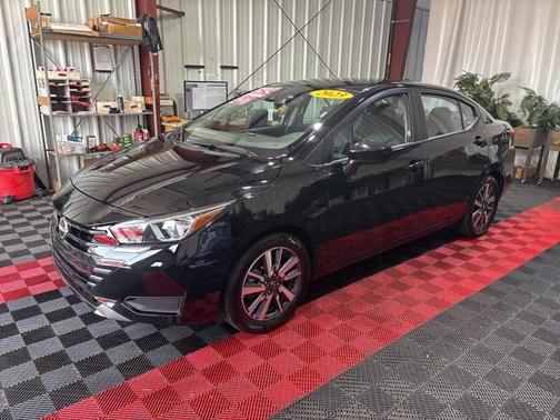 2023 Nissan Versa 1.6 SV