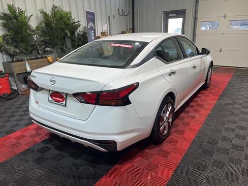 2024 Nissan Altima S FWD
