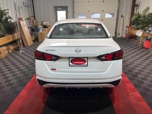 2024 Nissan Altima S FWD