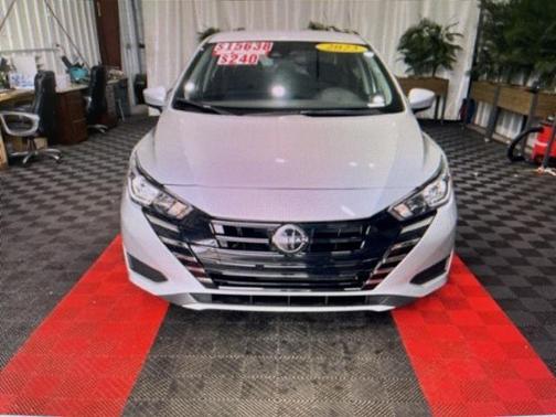 2023 Nissan Versa 1.6 SV