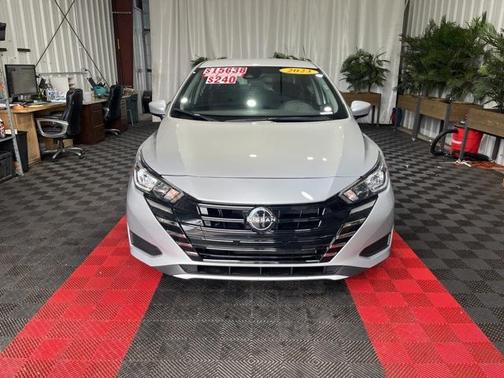 2023 Nissan Versa 1.6 SV