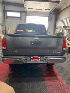 2014 Nissan Titan SV