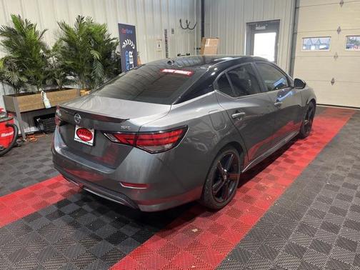 2021 Nissan Sentra SR