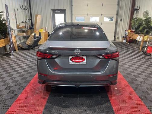2021 Nissan Sentra SR