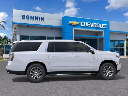 Polar White 2026 Chevrolet Suburban Premier