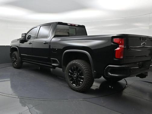 Black 2025 Chevrolet Silverado 2500 High Country
