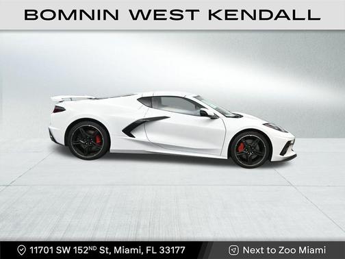 2025 Chevrolet Corvette Stingray w/2LT