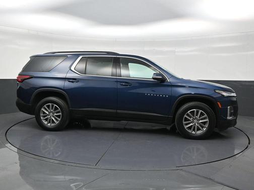 Northsky Blue Metallic 2023 Chevrolet Traverse LT Cloth