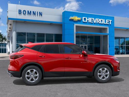 Radiant Red Tintcoat 2026 Chevrolet Blazer 2LT