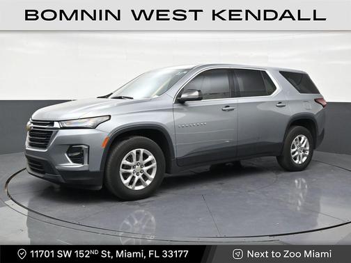 Sterling Gray Metallic 2023 Chevrolet Traverse LS