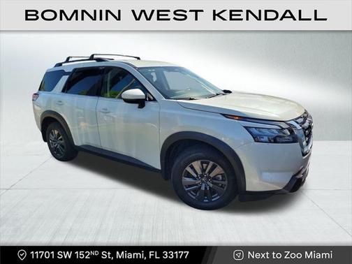 2024 Nissan Pathfinder SV FWD