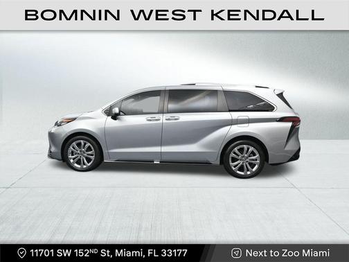 2023 Toyota Sienna Platinum 7 Passenger