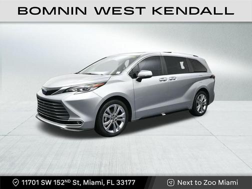2023 Toyota Sienna Platinum 7 Passenger