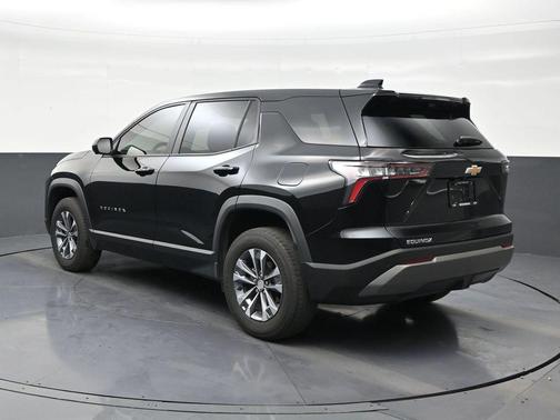 Mosaic Black Metallic 2025 Chevrolet Equinox 1LT