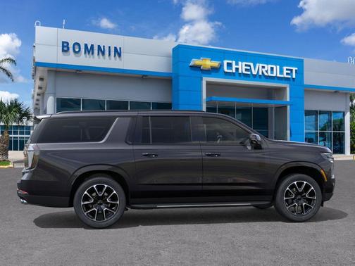 Dark Ash Metallic 2026 Chevrolet Suburban RST