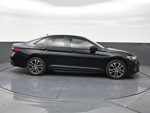 Black 2024 Volkswagen Jetta 1.5T Sport