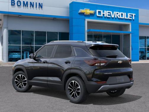 Mosaic Black Metallic 2026 Chevrolet Trailblazer LT
