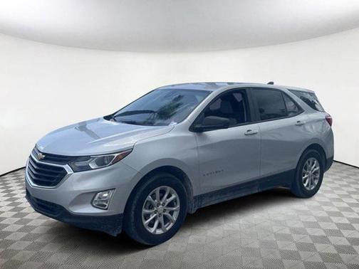 Silver Ice Metallic 2021 Chevrolet Equinox LS