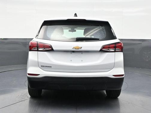 Summit White 2024 Chevrolet Equinox LS