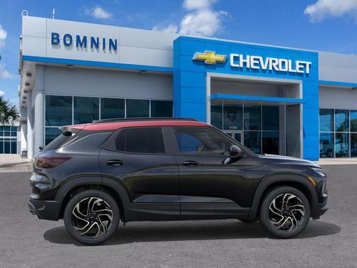 Mosaic Black Metallic 2026 Chevrolet Trailblazer RS