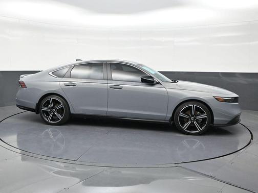 Urban Gray Pearl 2025 Honda Accord Hybrid Sport