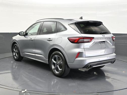 Iconic Silver Metallic 2024 Ford Escape ST-Line