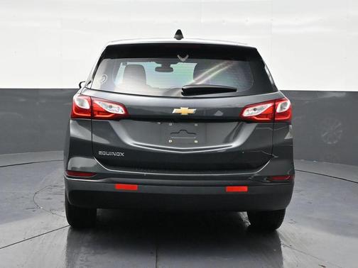 Nightfall Gray Metallic 2021 Chevrolet Equinox LS