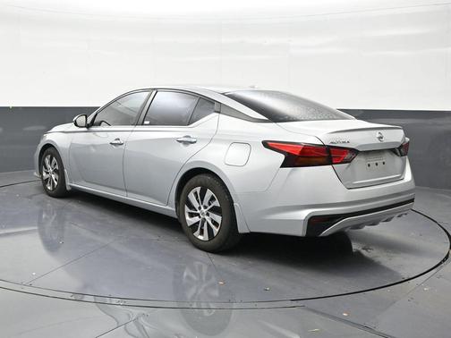 Brilliant Silver Metallic 2019 Nissan Altima 2.5 S