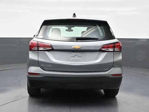 Sterling Gray Metallic 2023 Chevrolet Equinox LS