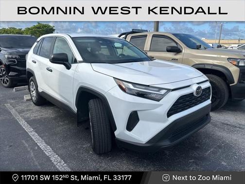 2024 Toyota RAV4 LE