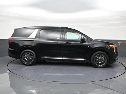 2025 Kia Carnival Hybrid SX